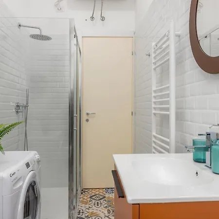Apartment Centro-milano-como,suite Vicino Stazione *
